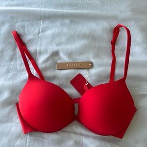 Brand new skims ultimate push up plunge bra in cayanne 32D